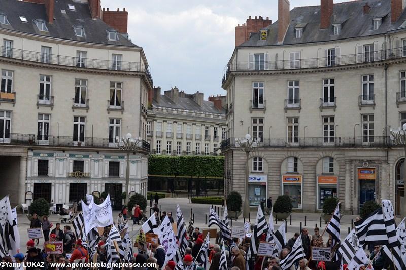 Nantes, 19 avril 2014, manifestation. Place Graslin.