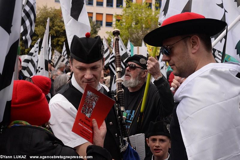Nantes, 19 avril 2014, manifestation. Le fascicule 