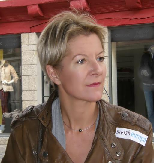 Caroline Ollivro lors de la manifestation de Quimper du 2 novembre 2013
