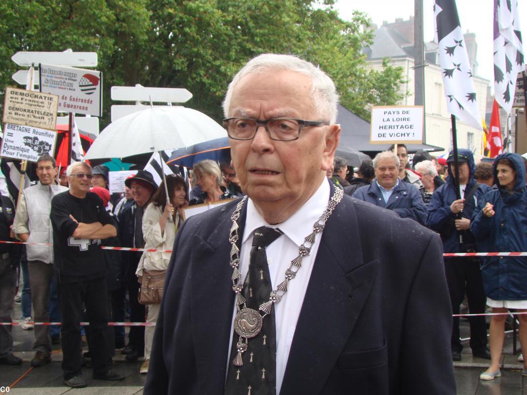 Nantes - manifestation pour la réunification - 28 juin 2014. Per Loquet, Herminé de l'Institut culturel breton Nantes - manifestation pour la réunification - 28 juin 2014. Per Loquet, Herminé de l'Institut culturel breton