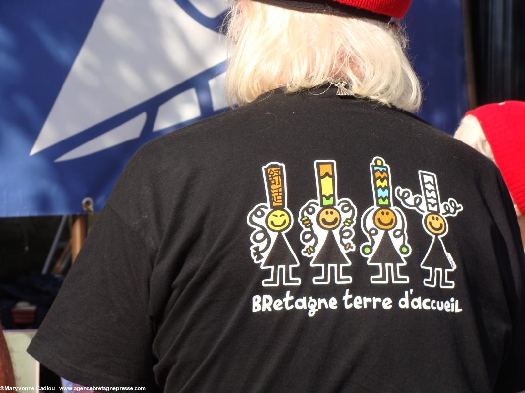 Yannig Baron de <i>Breizh Impacte</i>. Pourquoi seulement 4 bigoudènes et non cinq ? Yannig Baron de <i>Breizh Impacte</i>. Pourquoi seulement 4 bigoudènes et non cinq ?