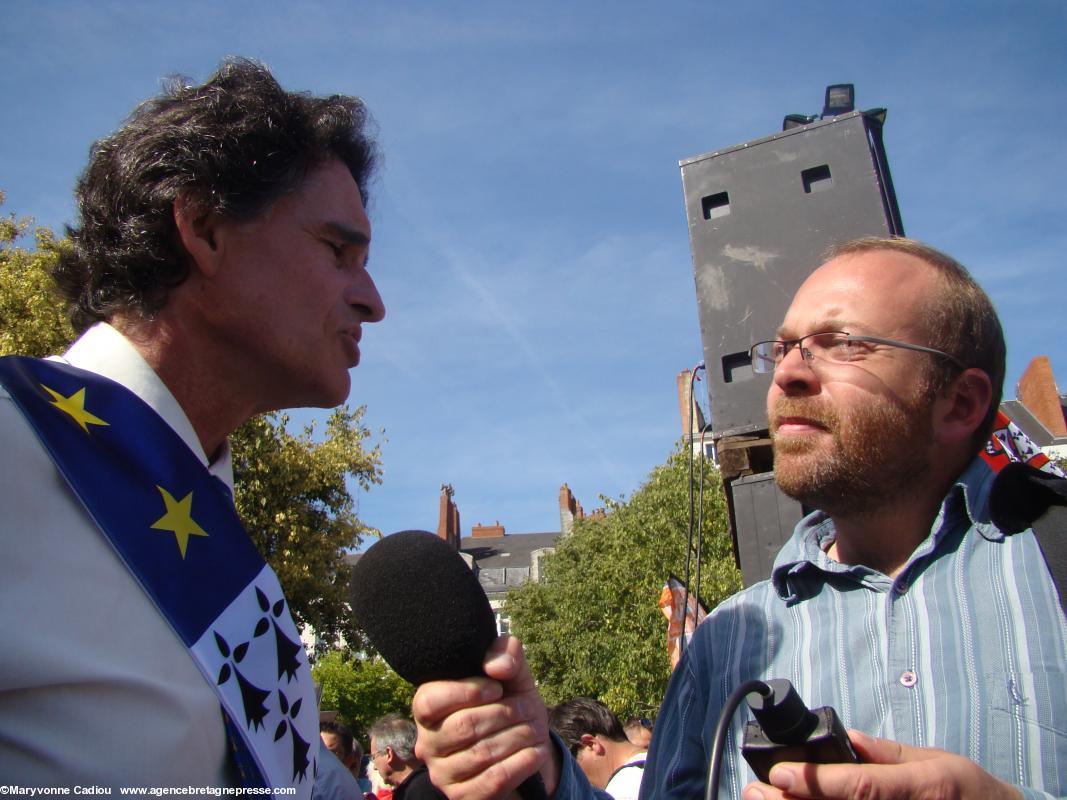 Paul Molac en interview. Paul Molac en interview.