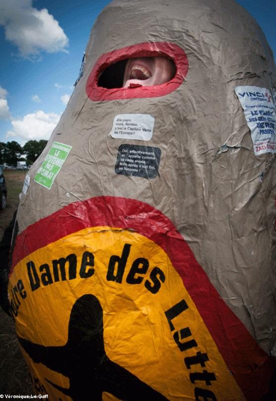 <i>Kirri-Nij en Toull-Karr</i> sur France 3 région Bretagne dimanche 23 novembre à 11 h. Des avions en prison à Notre-Dame des Landes.