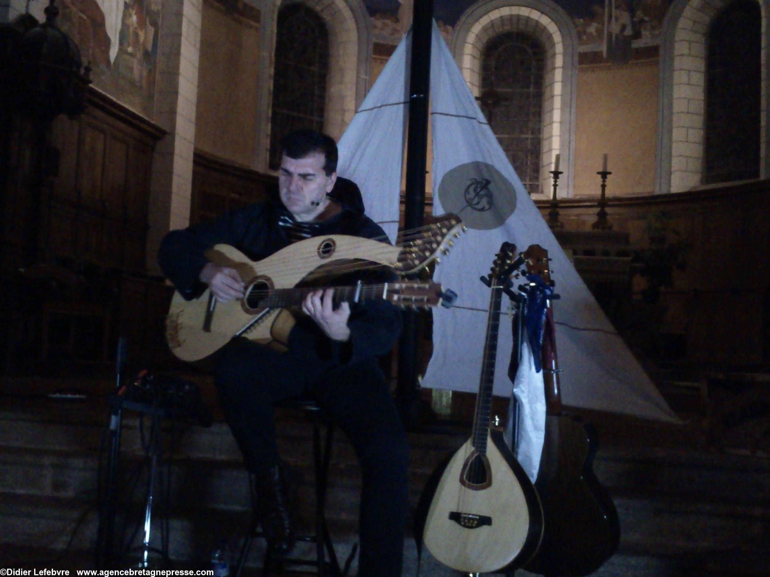 Yaouen le marin en concert en l'église Saint-Martin à Savenay le 20-12-2014