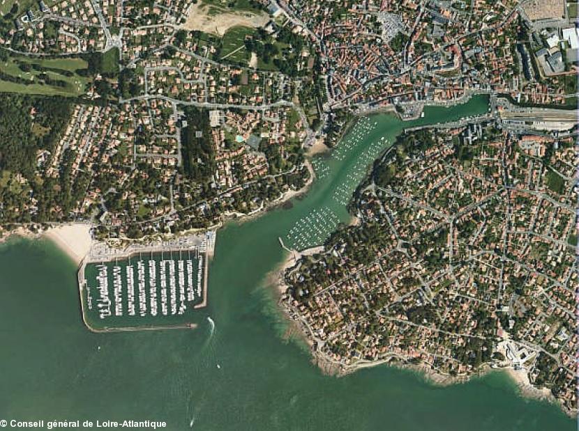 Le port de Pornic vu d'en haut.