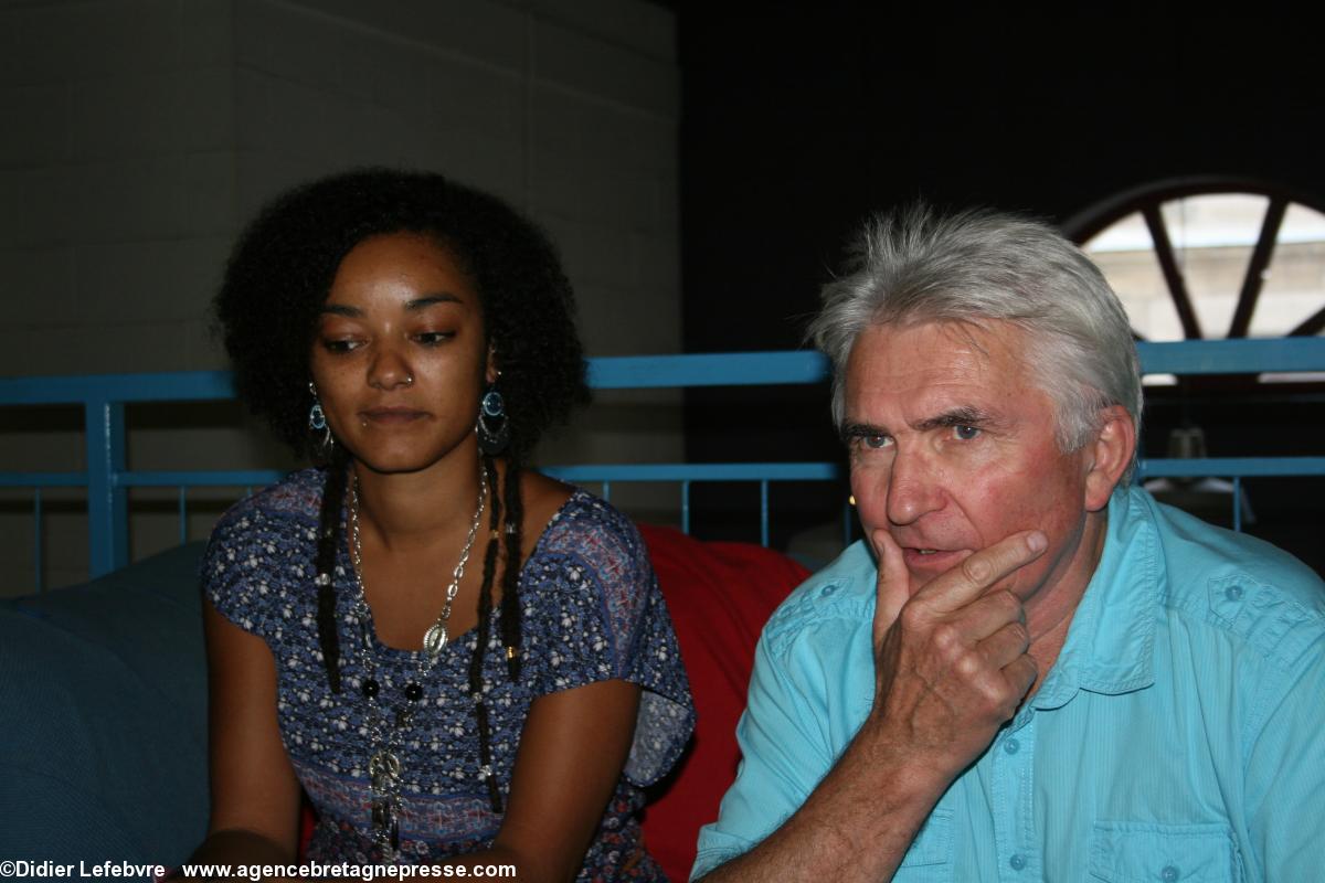 2- Régionales en 44 : lancement de la campagne de la liste Denigot. Anne-Claire Quiviger et Gilles Denigot, têtes de liste 2- Régionales en 44 : lancement de la campagne de la liste Denigot. Anne-Claire Quiviger et Gilles Denigot, têtes de liste