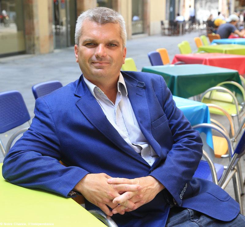 Dr. Mark McNaught enseigne le droit et le science politique à l’université de Rennes, et membre fondateur de centre de recherche ‘Constitutionalism for Europe and New European States’ à l’université de Genève. Porte-parole de Notre Chance, l’Indépendance.