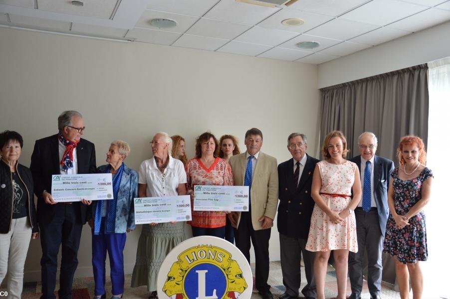 Remise de Chèques Lions Club Quimper 8 juillet 2016