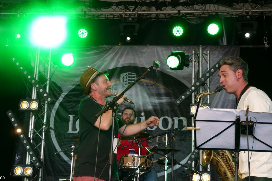 groupe "Salon Bombé" IV place dans le concours "Trophée Loïc Raison" groupe "Salon Bombé" IV place dans le concours "Trophée Loïc Raison"