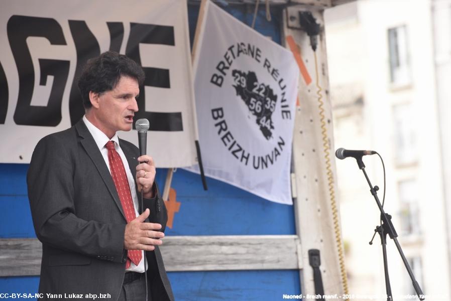 Breizh Manif 2016 e Naoned. Paul Molac. Breizh Manif 2016 e Naoned. Paul Molac.