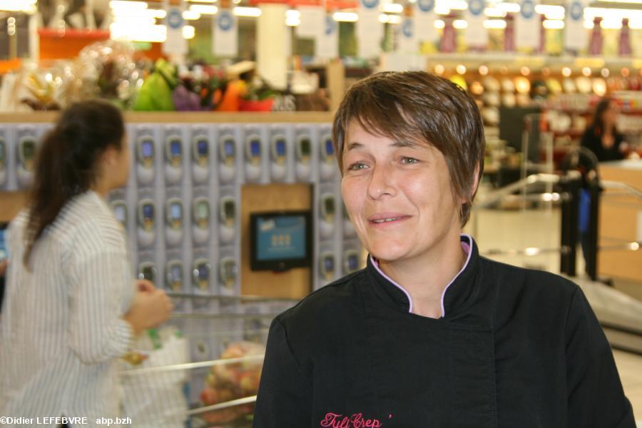 Petite Tablée Bretonne - Leclerc à Clisson - semaine du goût - octobre 2016 - Nathalie de TyliCrep' : "idée super sympa, on touche tout le monde" Petite Tablée Bretonne - Leclerc à Clisson - semaine du goût - octobre 2016 - Nathalie de TyliCrep' : "idée super sympa, on touche tout le monde"