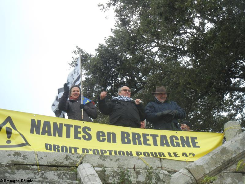 Les militants de Bretagne Réunie à Belle-Île.