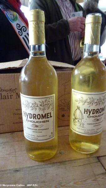 26- Chouchen du rituel. Il sera partagé par tous à la fin de la cérémonie. 26- Chouchen du rituel. Il sera partagé par tous à la fin de la cérémonie.