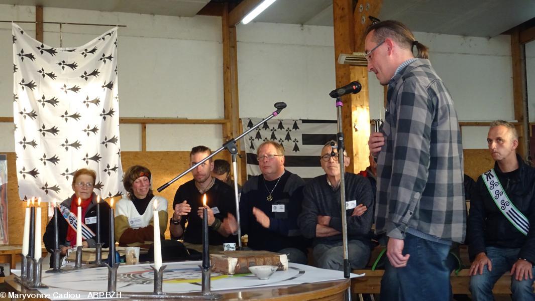 52- Pierre Le Deuff vient de prêter serment 52- Pierre Le Deuff vient de prêter serment