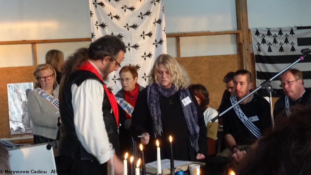 67- Rozenn Haymel signe. 67- Rozenn Haymel signe.