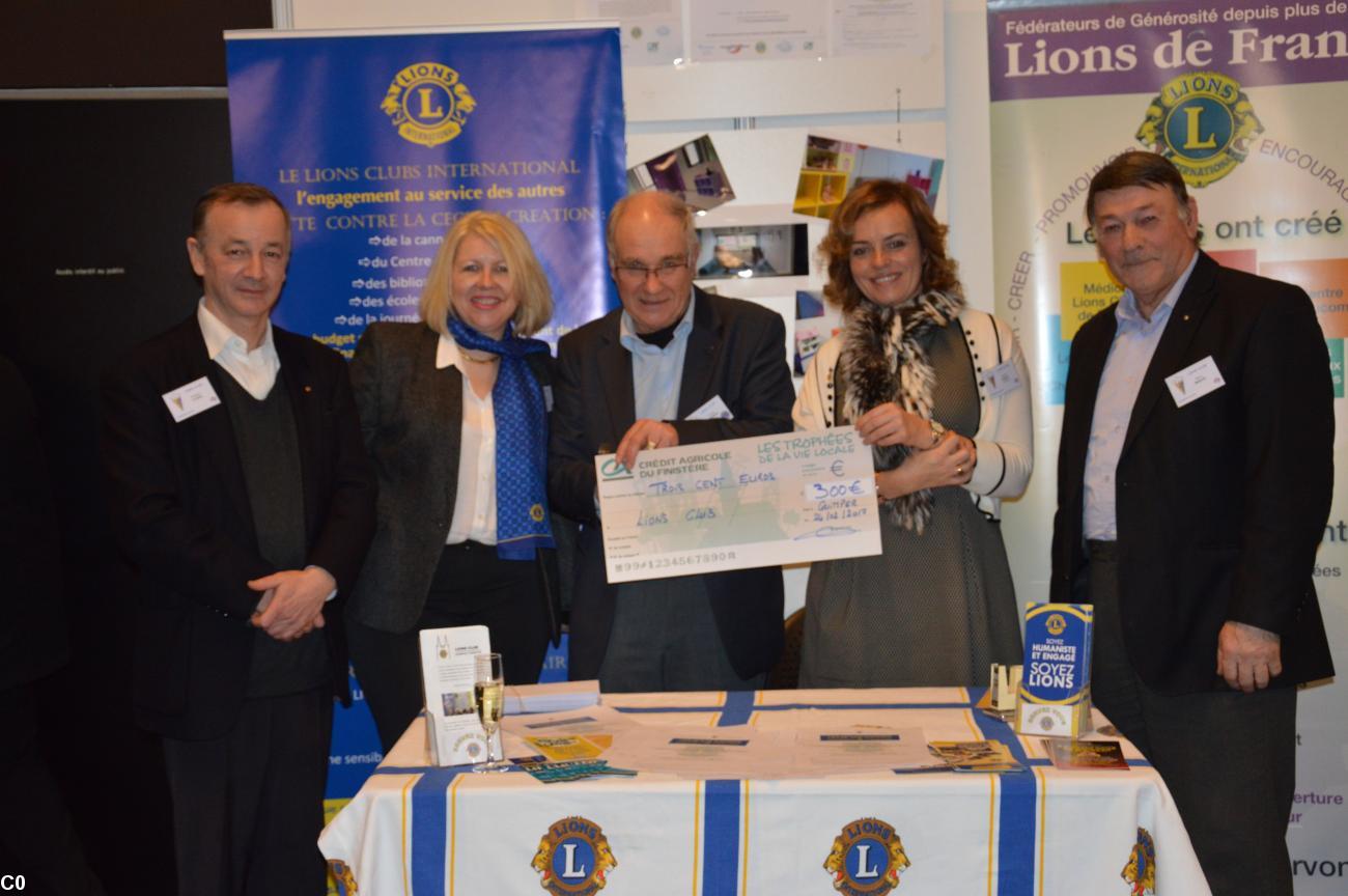 Les membres du Lions Club lors de la Soirée des Trophées de la Vie locale CA