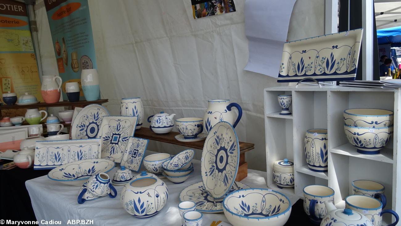 31- Poterie de Saint-Jean La Poterie près de Redon. 31- Poterie de Saint-Jean La Poterie près de Redon.