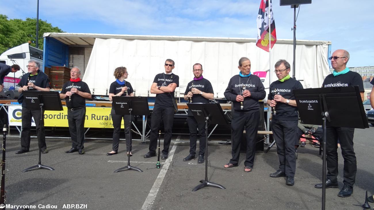 47- Bombardes and Co, deuxième prestation. 47- Bombardes and Co, deuxième prestation.