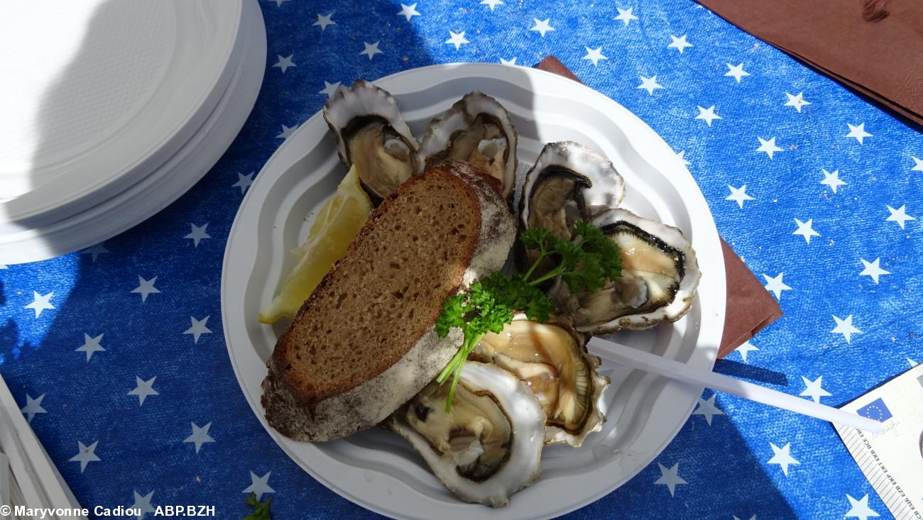 5- Huîtres. Appétissante l'assiette, non ? 5- Huîtres. Appétissante l'assiette, non ?