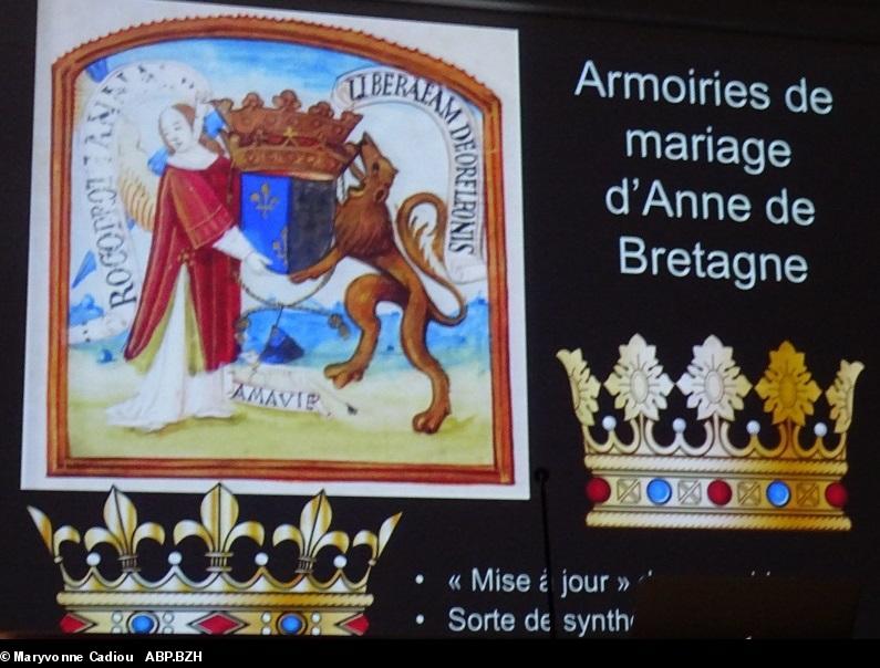 11- Enluminure de 1514. Armoiries de mariage d'Anne de Bretagne (Louis XII), les deux couronnes. 11- Enluminure de 1514. Armoiries de mariage d'Anne de Bretagne (Louis XII), les deux couronnes.