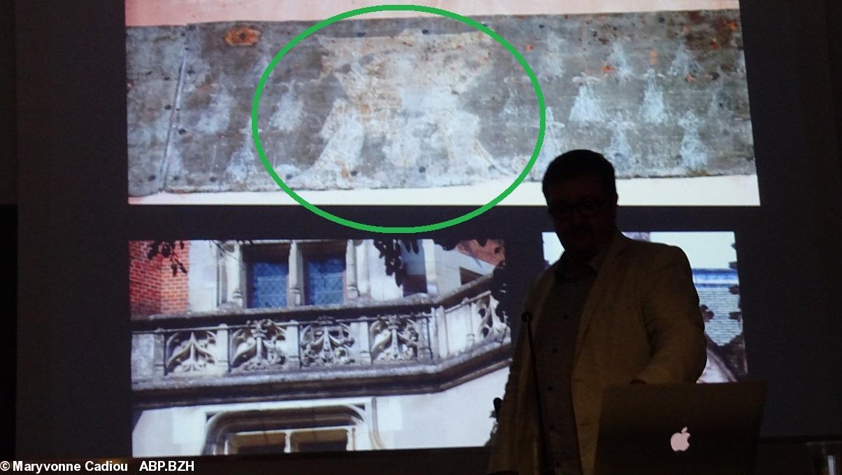 24- Blois, une marque du A de Anne de Bretagne et des hermines. 24- Blois, une marque du A de Anne de Bretagne et des hermines.