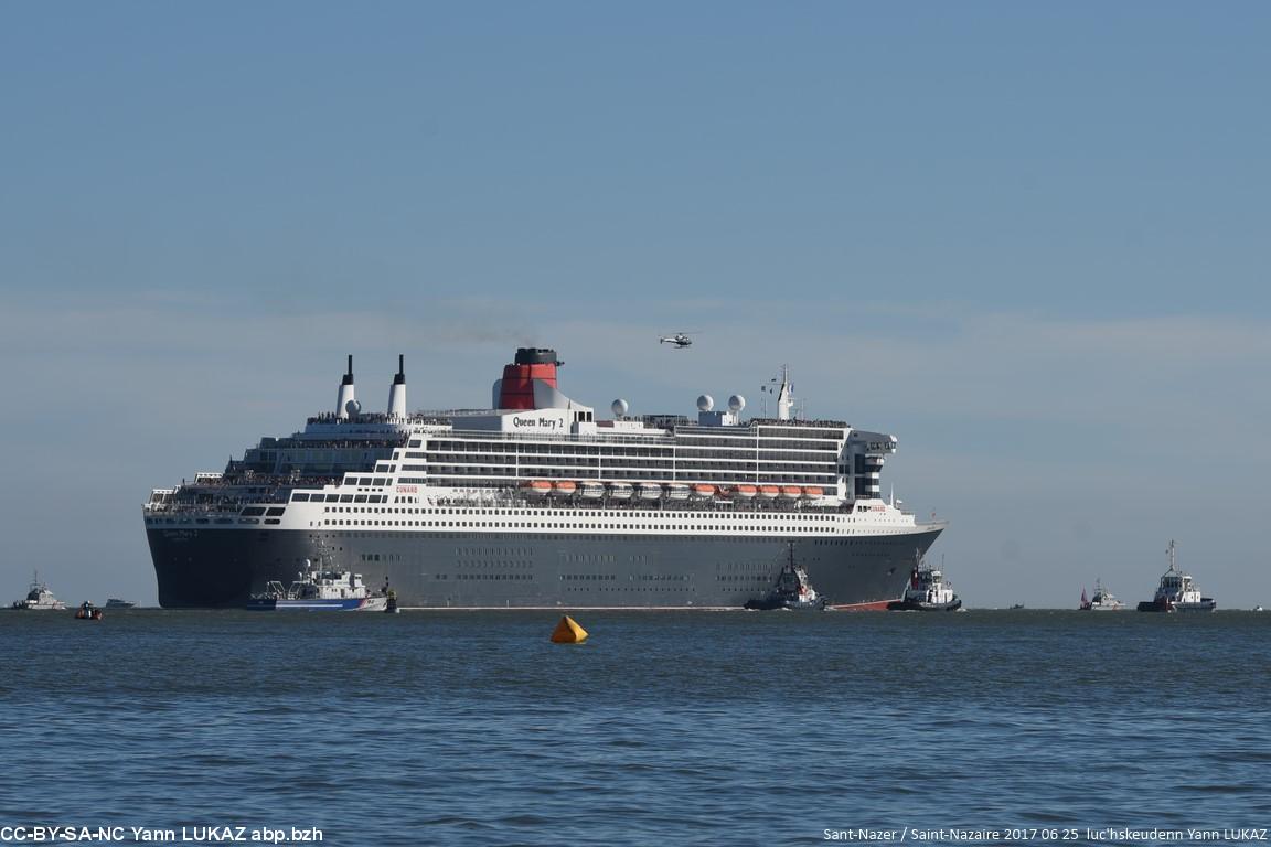 Sant Nazer / Saint-Nazaire 2017. Départ du Queen-Mary. Le liner en majesté. Sant Nazer / Saint-Nazaire 2017. Départ du Queen-Mary. Le liner en majesté.