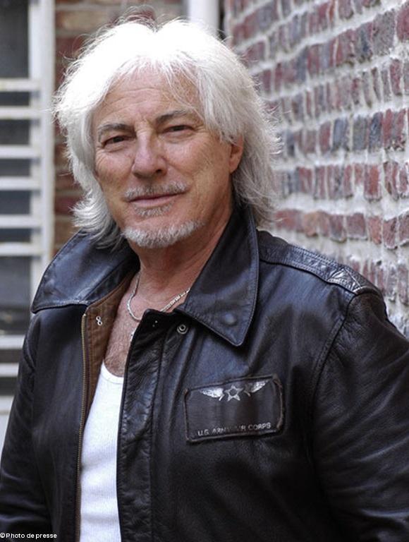 Hugues Aufray. Photo de presse.