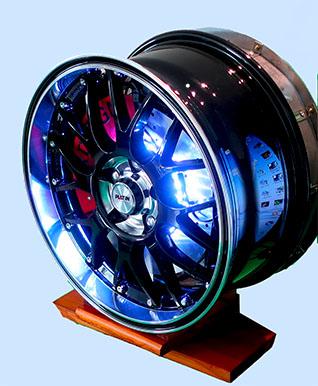 Ordinateur de gamer dans une jante 16 pouces.