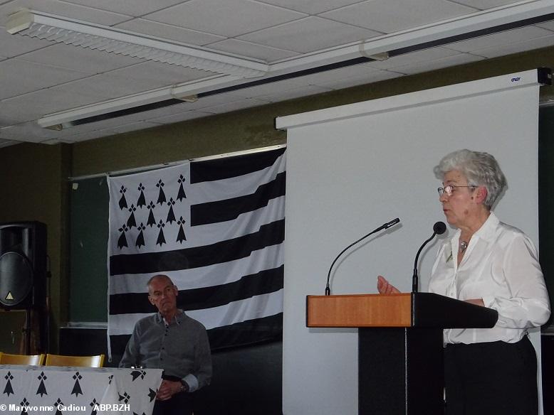 Assemblée générale 2019 de l'ICB : Catherine Latour présentant les projets 2019 Assemblée générale 2019 de l'ICB : Catherine Latour présentant les projets 2019