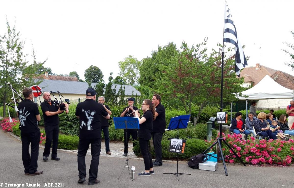 Bagad Ster Glaz (Orléans) !