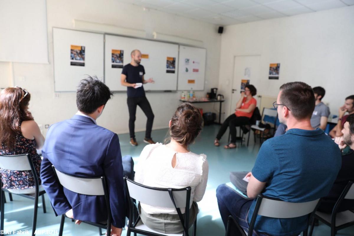 Echanges lors de la séance de travail à Brest Business School