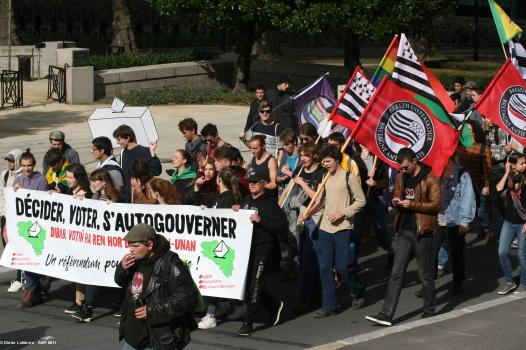 manif de la Coordination démocratique bretonne et de 44=BZH du 28/09/19. jeunesse militante bretonne et anti-capitaliste manif de la Coordination démocratique bretonne et de 44=BZH du 28/09/19. jeunesse militante bretonne et anti-capitaliste