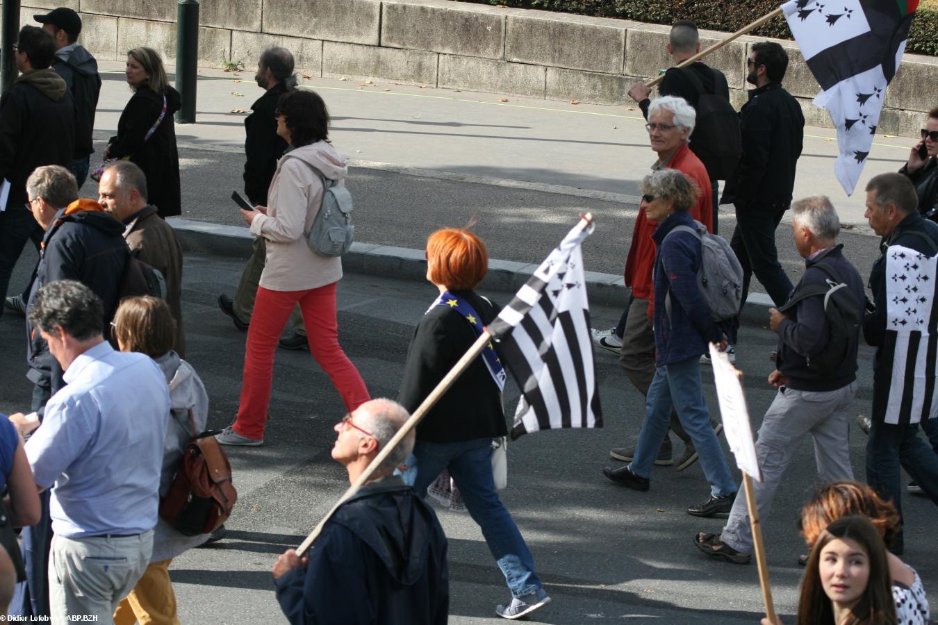 manif de la Coordination démocratique bretonne et de 44=BZH du 28/09/19. Léna Louarn manif de la Coordination démocratique bretonne et de 44=BZH du 28/09/19. Léna Louarn