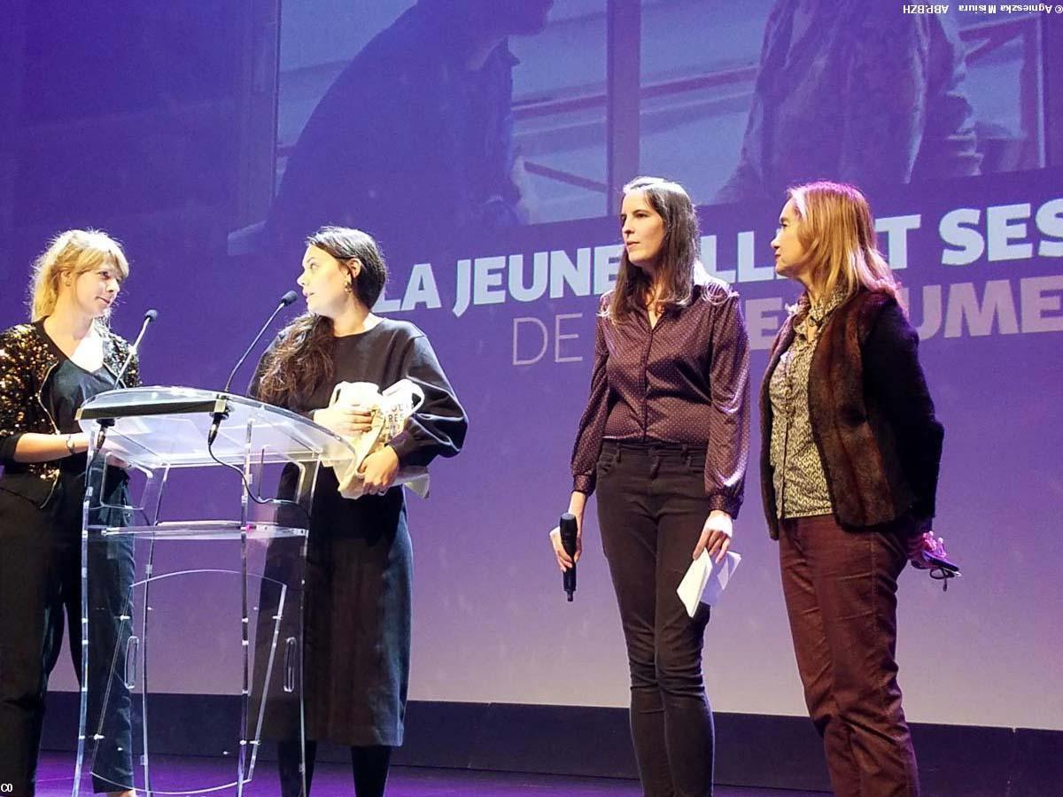 Lucie Plumet , le réalisatrice La jeune fille et ses tocs Lucie Plumet , le réalisatrice La jeune fille et ses tocs