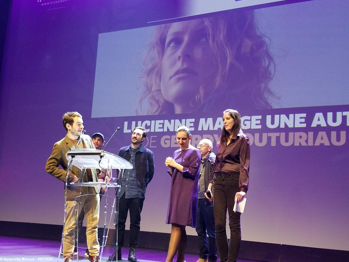 Geodry Couturiau, le réalisateur Lucienne mange une auto Geodry Couturiau, le réalisateur Lucienne mange une auto