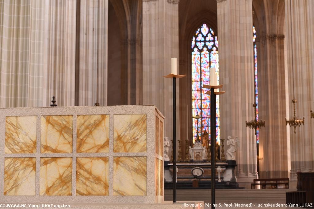 Bretagne, Nantes, cathédrale, autel et choeur, an aoter, Foto 2016.