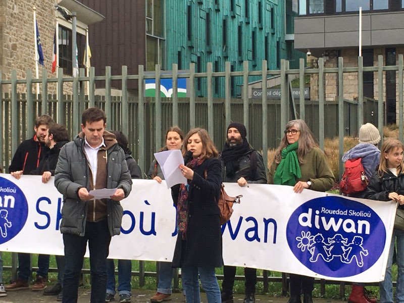 Yann Uguen (à gauche) président de Diwan