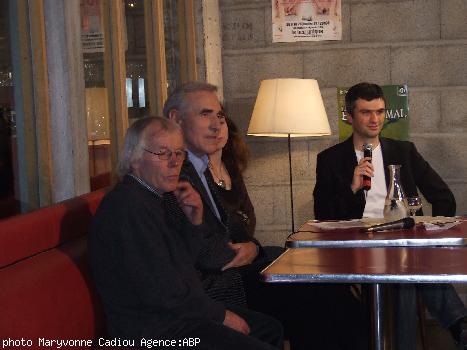 Maïwenn Raynaudon et Lionel Buannic. Maïwenn Raynaudon et Lionel Buannic.