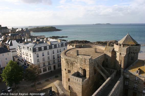 Citadelle des mers Saint-Malo est l\'écrin du festival Etonnants voyageurs