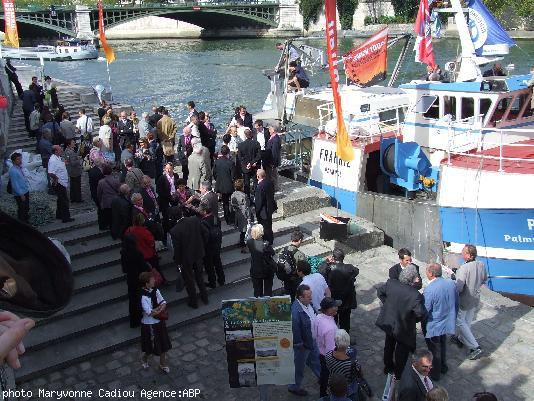 . Embarquement sur le Frankiz de Paimpol. . Embarquement sur le Frankiz de Paimpol.