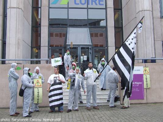 Ils tiennent à \"poser pour la postérité\" !