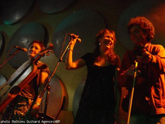 D\'Halluin & Pesovar Trio D\'Halluin & Pesovar Trio