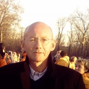 Roland Guillou secrétaire de la fédération Ile-de-France du Parti Breton présent aux élections municipales dans le XVème arrondissement de Paris.