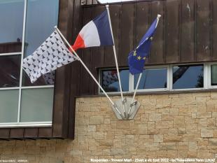 Rosporden - ti-kêr (25 a viz Eost 2022). Ar "Gwenn-ha-Du" n'eus ket anezhi ken ! Cheñchet eo bet e-kreiz an hañv. Perak ha petra a dalv-se?