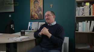 Ha diaes eo evit ar veleien chom dizimez a-hed o buhez ?
Setu unan eus ar goulennoù savet gant Dewi en 13 munud nevez-mañ !
